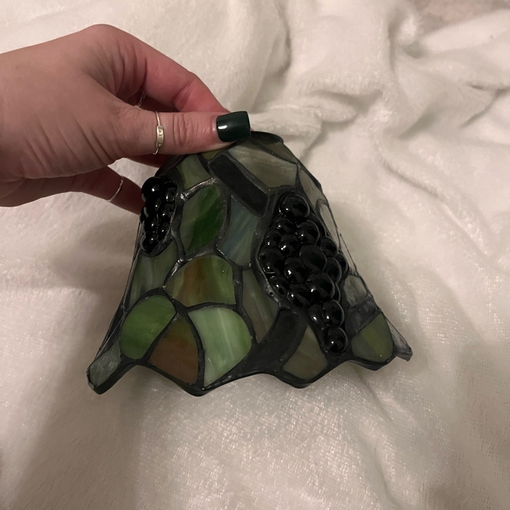 Tiffany Grape Leaves Lamp Shade